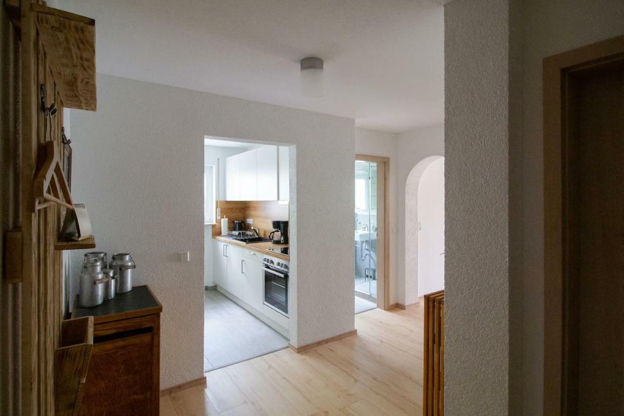 Schoene Und Helle Ferienwohnung In Pfaffenweiler Villingen-Schwenningen Eksteriør bilde